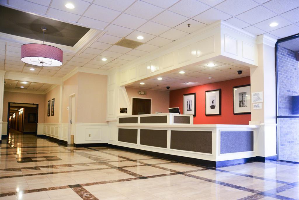 Charleston Airport Hotel ノースチャールストン エクステリア 写真